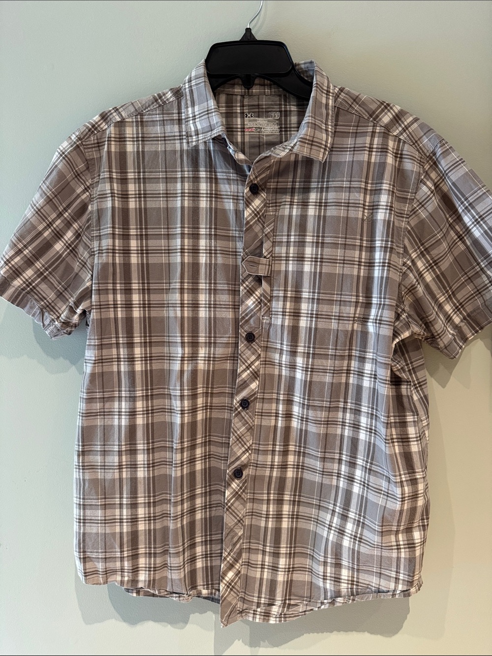 Under Armour Men's Casual Short-Sleeve Button-Down Shirt - Beige Plaid